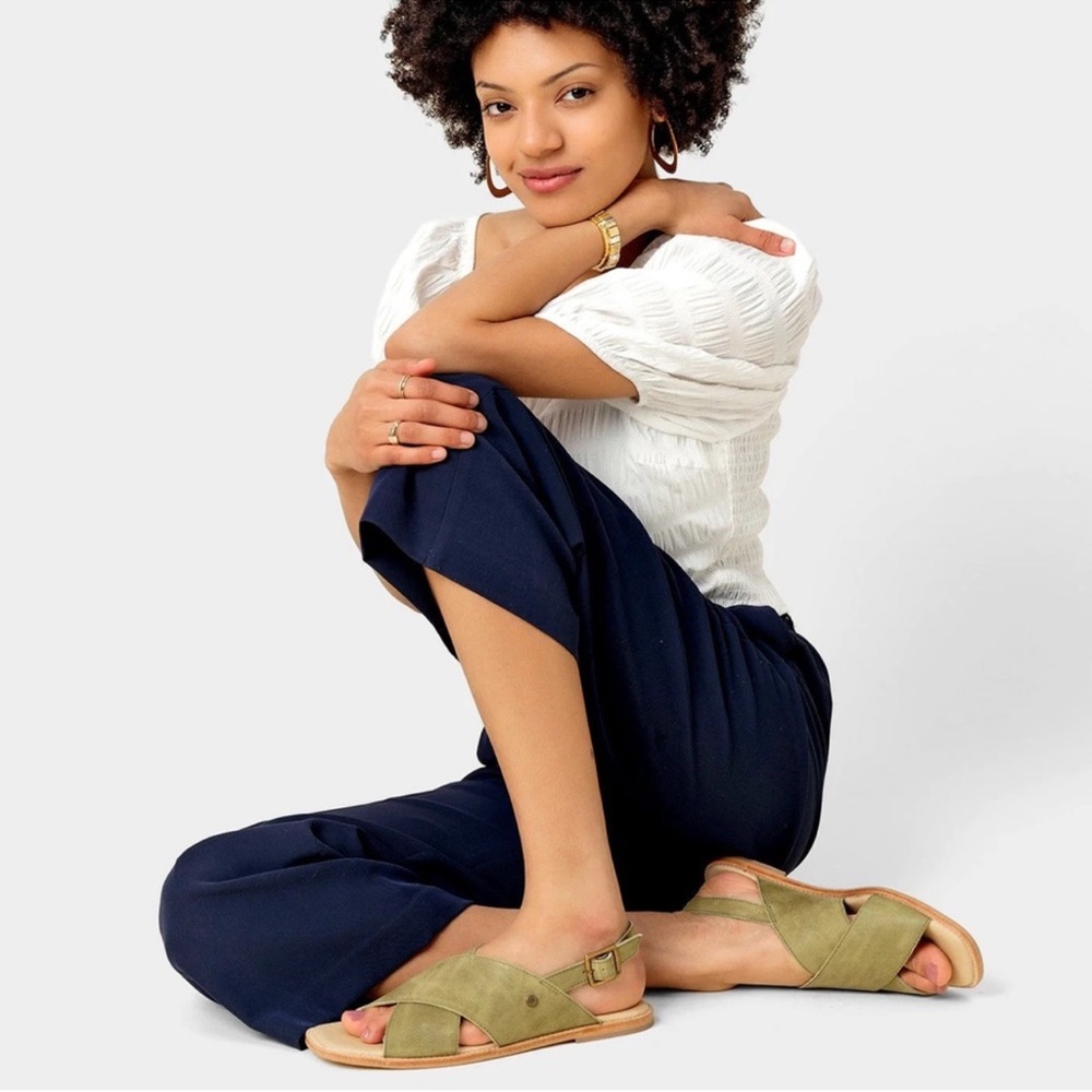 Portland Leather Goods Criss Cross Sandal - Olive Green 🫒